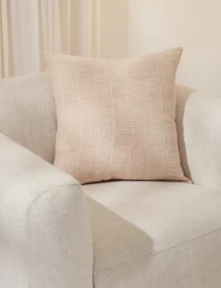 Claudette Pillow -Lulu Andgeorgia Shop 20210120 soft deco product lifestyle1637 site crop 96f8633e ec0c 4136 8d77 29ff8434dab1