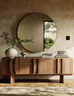 Remwald Media Console -Lulu Andgeorgia Shop 229264 001 ESS 1