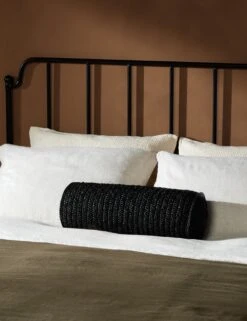 Hara Pillow -Lulu Andgeorgia Shop 231458 002 ESS 1