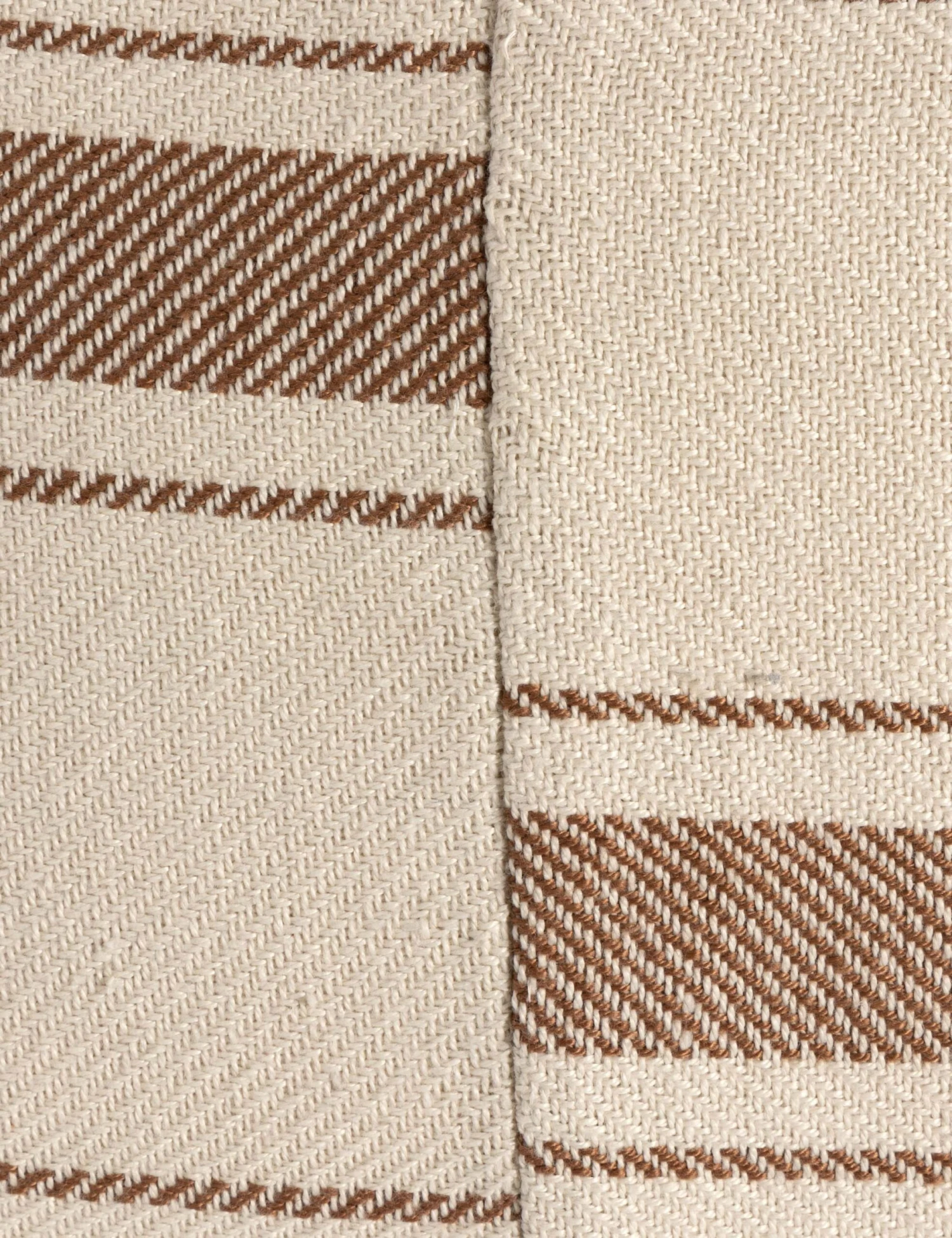 Kearney Indoor / Outdoor Pillow 4 Kearney Indoor / Outdoor Pillow - Image 4