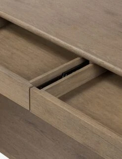 Soluna Console Table -Lulu Andgeorgia Shop 248000 001 DET 7 49c56fda 13f9 4284 926e 7d908aee2e5f