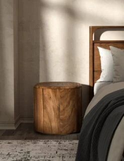 Rojas Round Side Table -Lulu Andgeorgia Shop CH 1001673 MX01 FN LV ST WT OS LIFESTYLE02