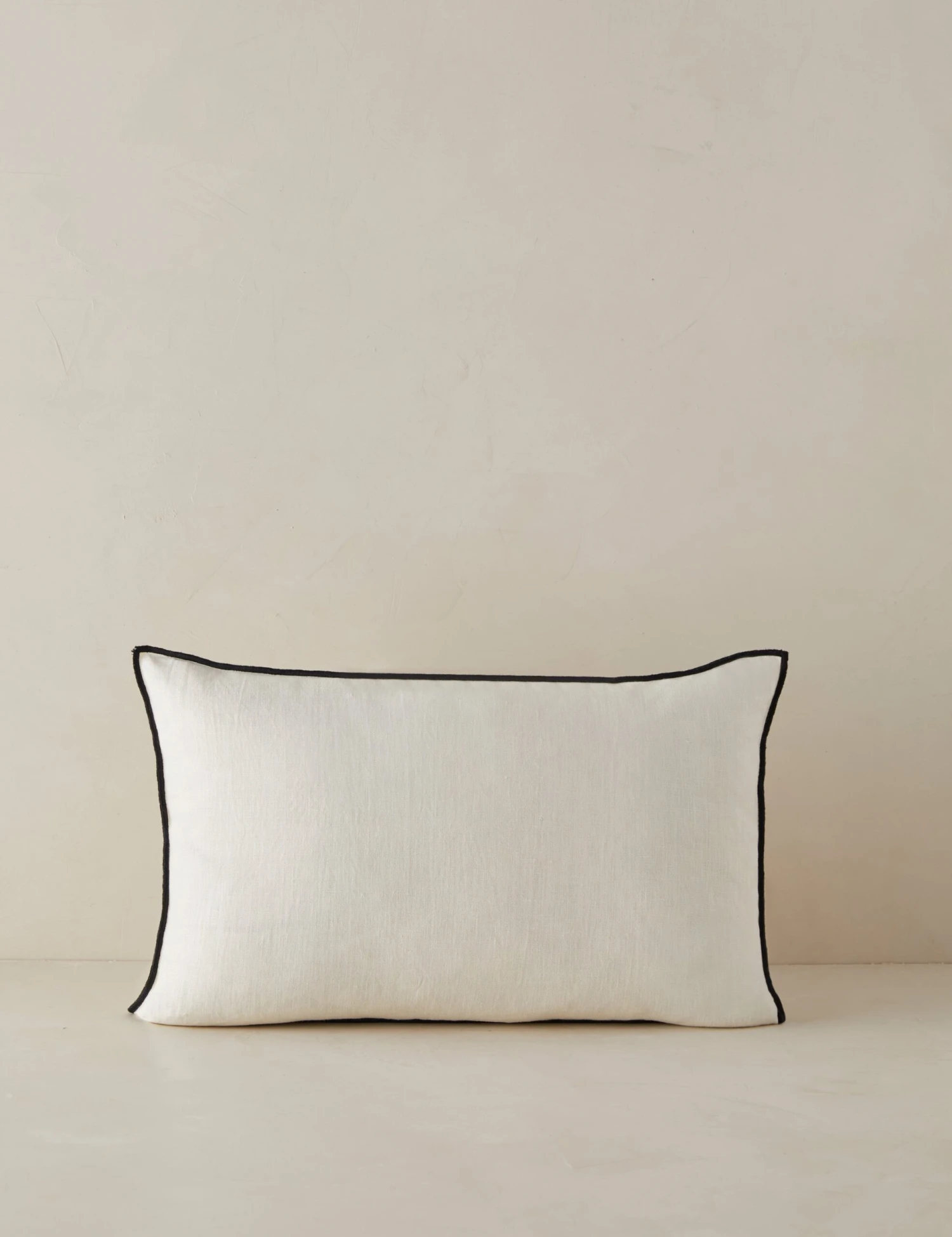 Carys Contrast Linen Pillow 2 Carys Contrast Linen Pillow - Image 2