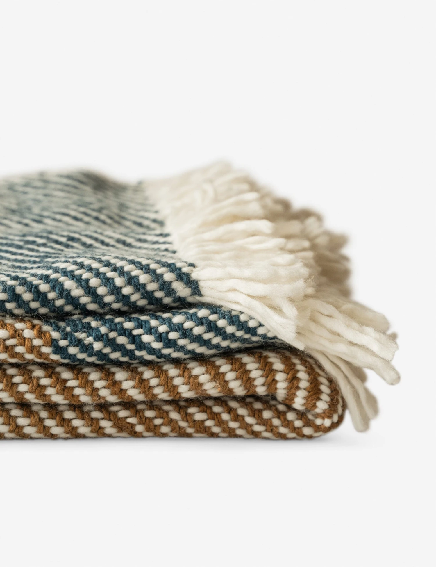 Sandvik Throw 7 Sandvik Throw - Image 7