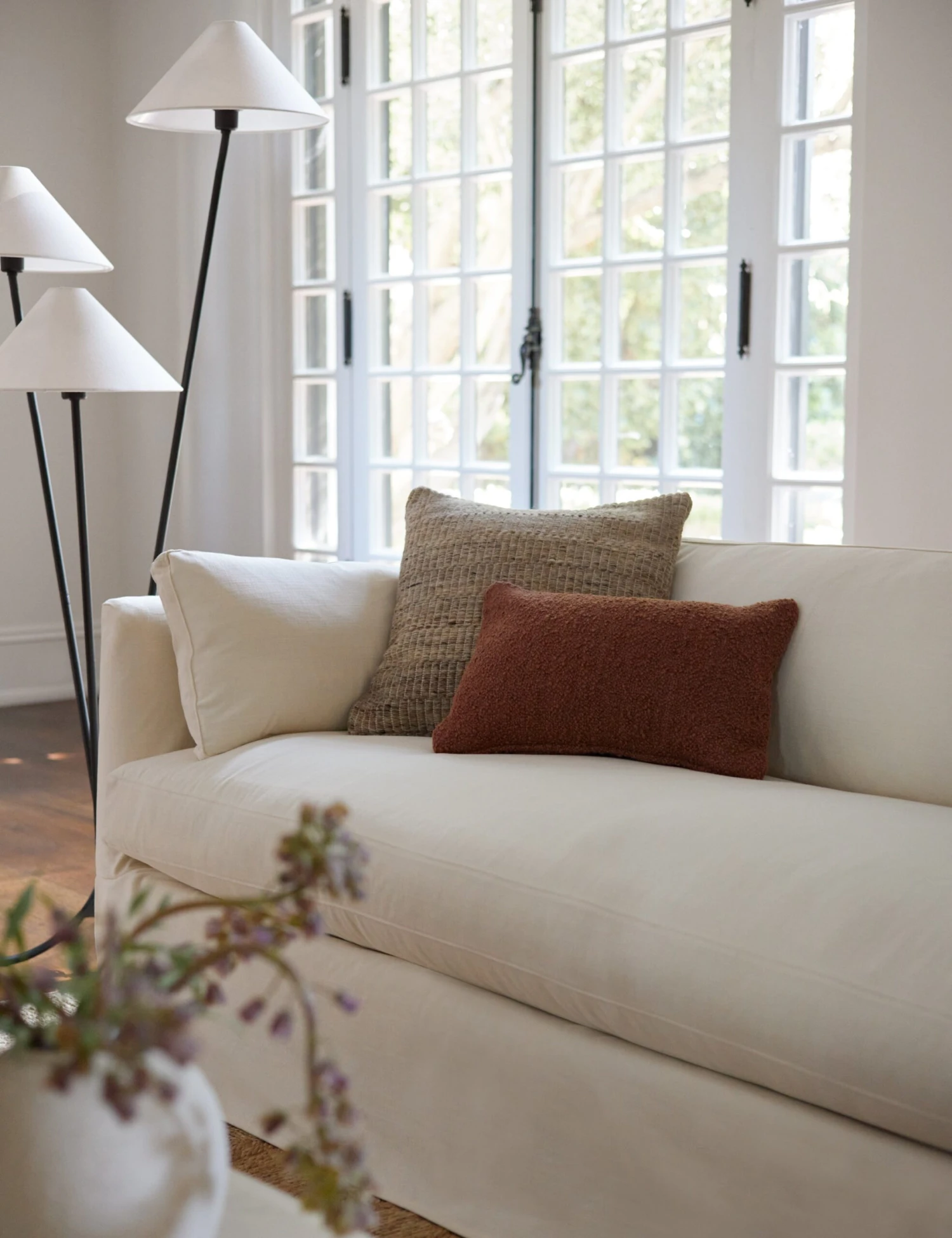 Riri Pillow 4 Riri Pillow - Image 4