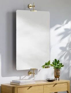 Melle Mirror -Lulu Andgeorgia Shop Lulu and Georgia aay004 4829 styleshot 201 Product