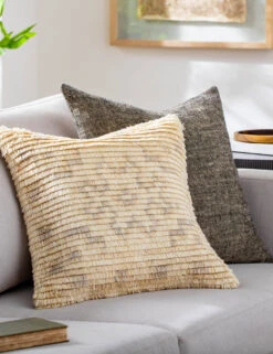 Izamal Pillow -Lulu Andgeorgia Shop Lulu and Georgia fyj001 2020 styleshot 201 Product