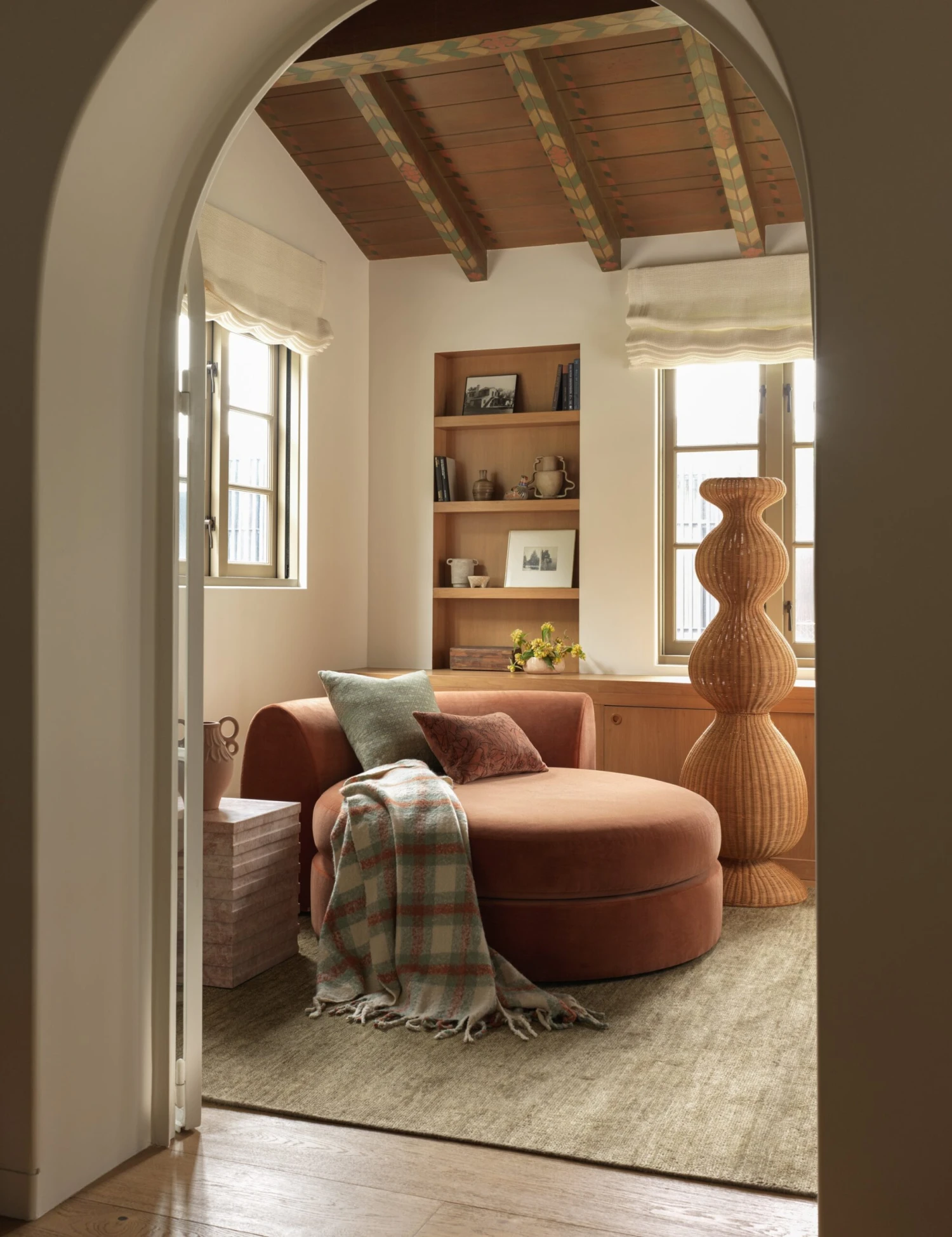 Haldar Throw 2 Haldar Throw - Image 2