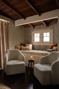 Morris & Co. Apple Wallpaper -Lulu Andgeorgia Shop PillowGallery2 15399 V1