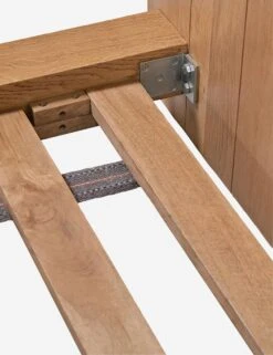 Siegel Platform Bed -Lulu Andgeorgia Shop RP 1040 24 04 1 28a89cde f9d9 40ed b586 af14da9223fb