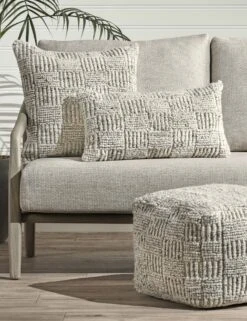 Linzy Pillow -Lulu Andgeorgia Shop VO70000 6