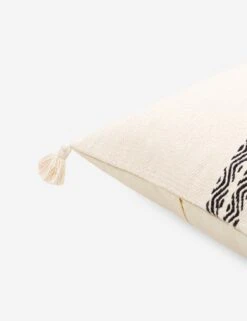 Ryla Pillow -Lulu Andgeorgia Shop jie001 detail corner